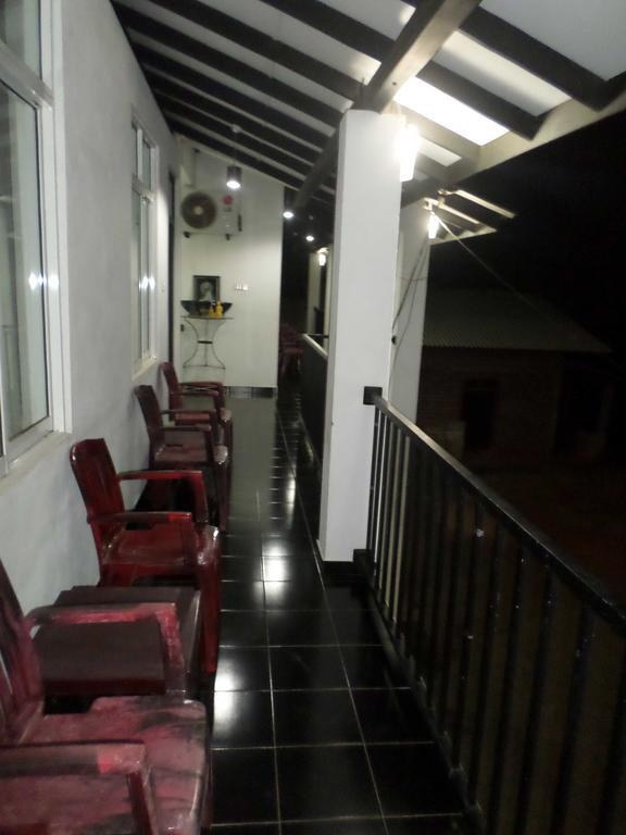 Romana Rest Kataragama Ngoại thất bức ảnh