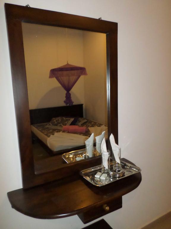 Romana Rest Kataragama Ngoại thất bức ảnh
