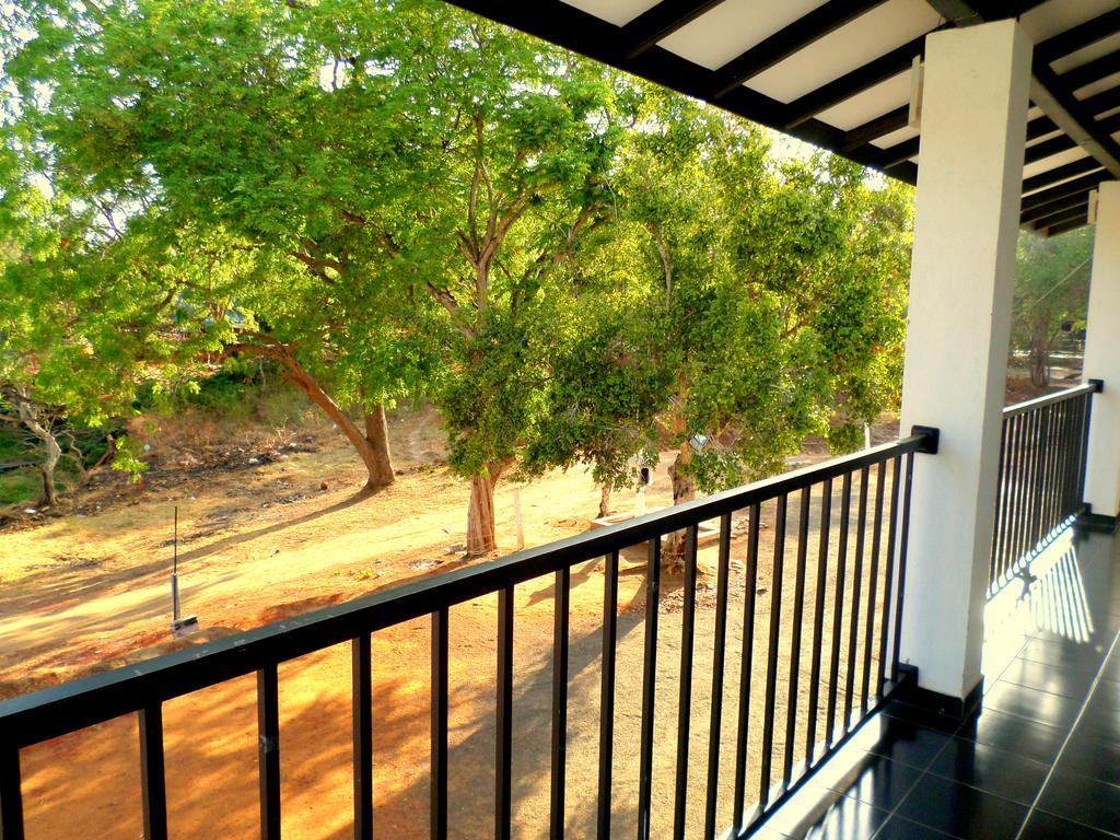 Romana Rest Kataragama Ngoại thất bức ảnh